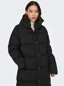 Only Oversize Kapüşonlu Maxi Kadın Kaban - Sıcak ve Şık Kışlık