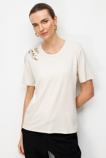 Kadın Sıfır Yaka Tek Omuzu Nakışlı Penye T-shirt DESEN Ana görsel