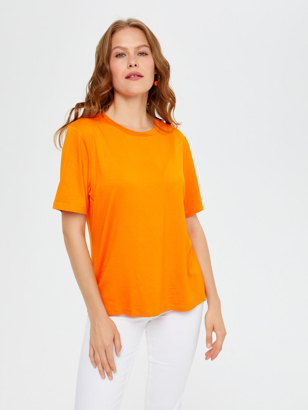 Kadın Yuvarlak Yaka Kısa Kol T-Shirt Faik Sönmez