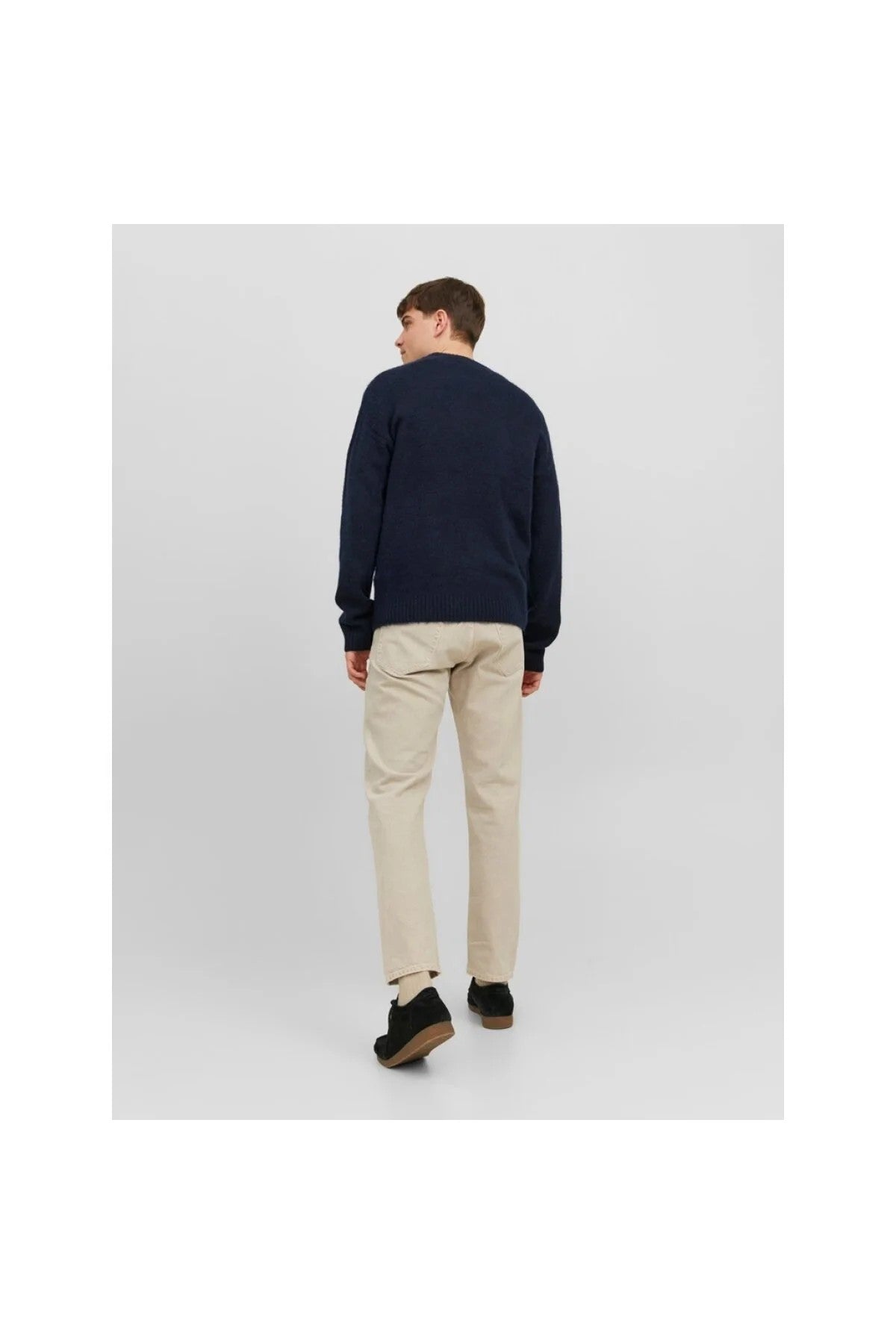 Jack&Jones Oversize Yuvarlak Yaka Erkek Kazak - Minimalist Günlük Stil - Hemen Al!