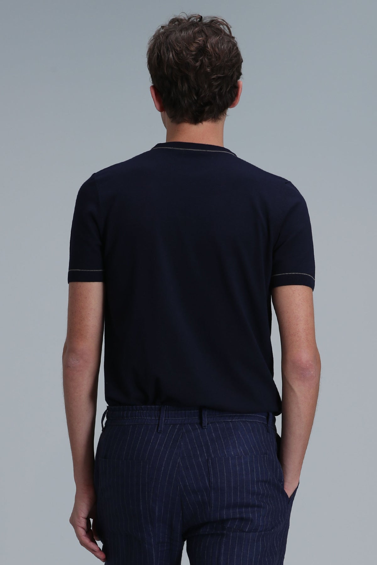 Lufian Minimalist Kısa Kol Erkek Kazak - Rahat ve Şık Günlük Stil