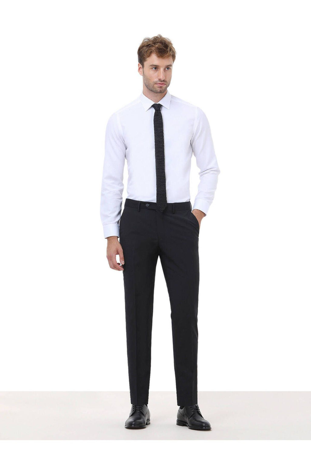 Kip Minimalist Regular Fit Erkek Pantolon - Şık ve Rahat