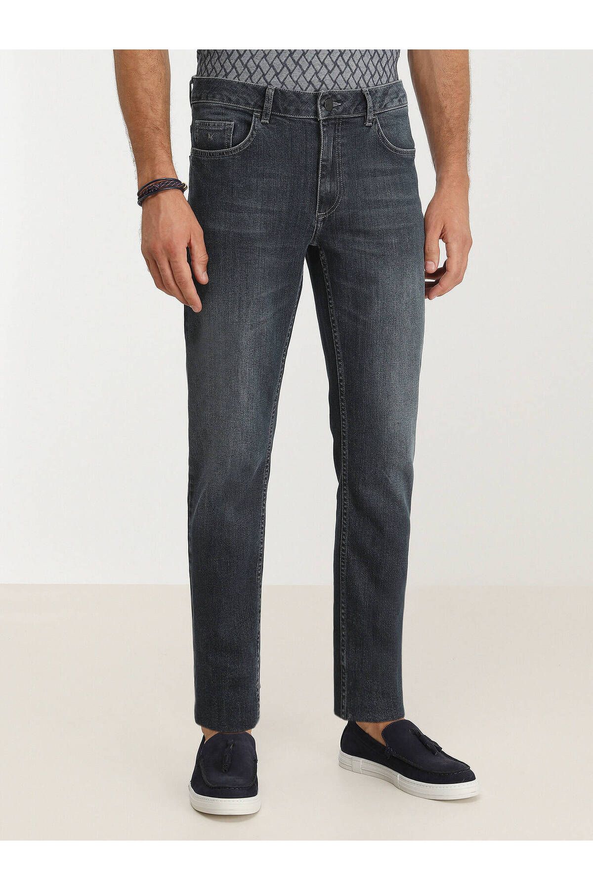 Kip Minimalist Erkek Jean Pantolon - Regular Fit Günlük Kot Translation missing: tr.content.product_image_secondary