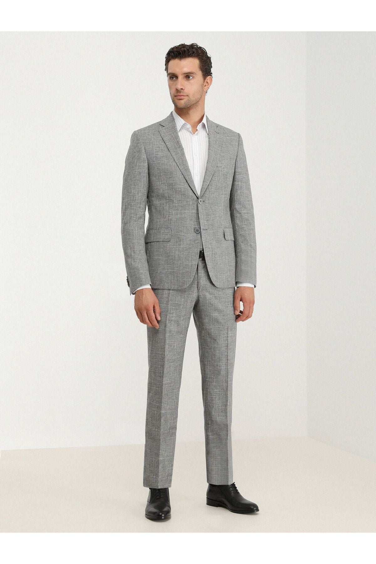 Kip Minimalist Regular Fit Erkek Takım Elbise - İş ve Özel Günler İçin Translation missing: tr.content.product_image_secondary