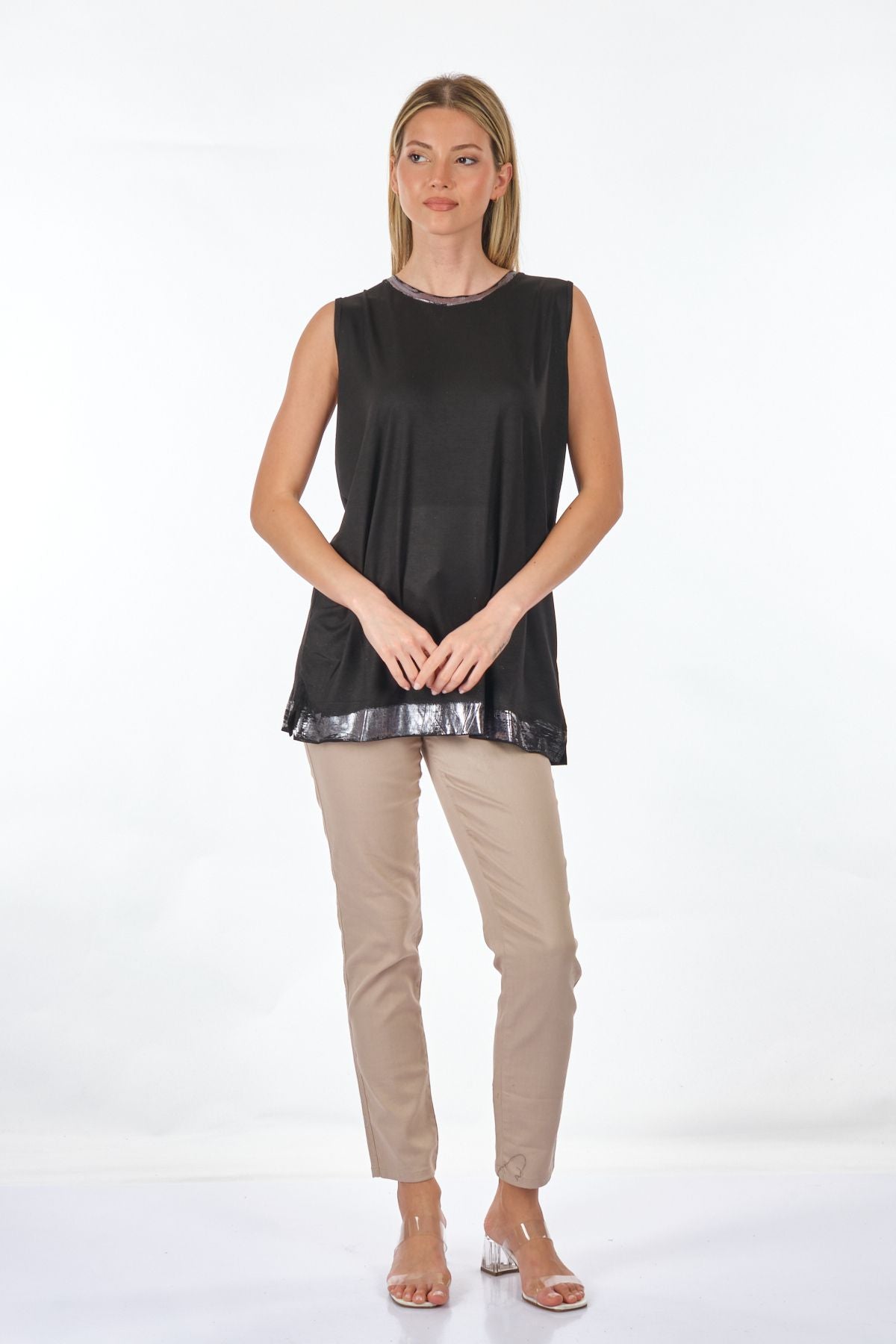 Lal Oversize Kolsuz Midi Kadın T-Shirt - Minimalist Tasarım Translation missing: tr.content.product_image_secondary