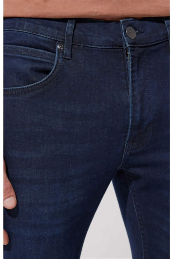 Lee Erkek Slim Fit Jean - Minimalist Günlük Stil - Hemen Al!
