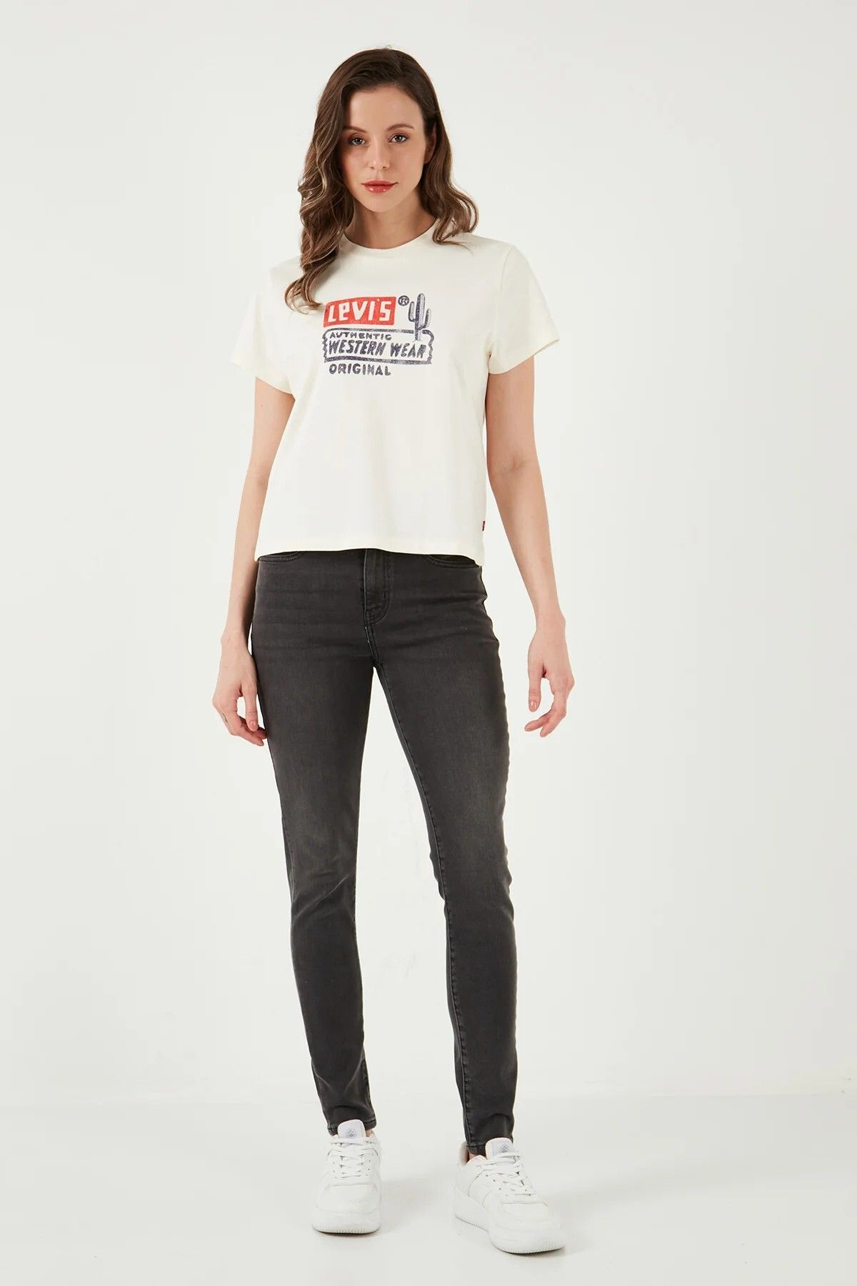 Levi's Minimalist Slim Fit Yüksek Bel Kadın Jean - Günlük Şıklık Translation missing: tr.content.product_image_secondary