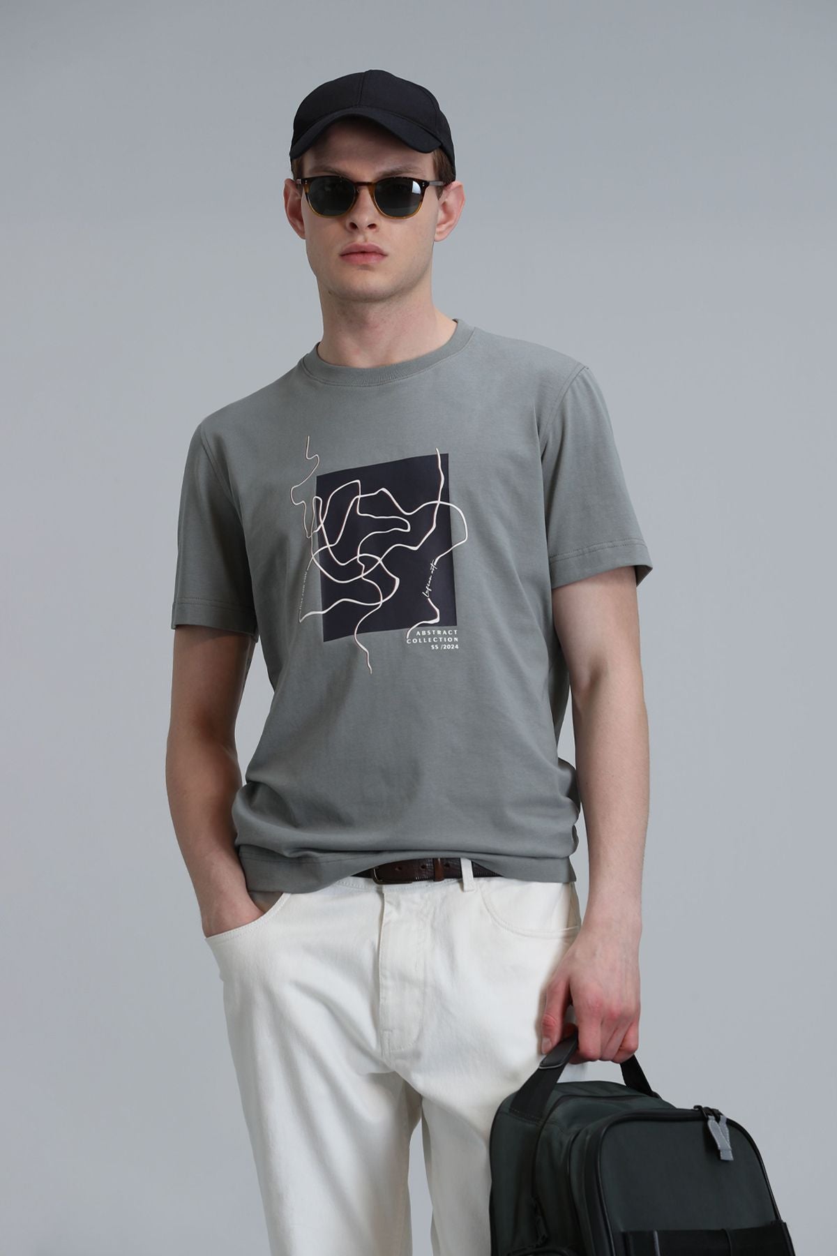 Lufian Minimalist Desenli Regular Fit Kısa Kol Erkek T-Shirt Translation missing: tr.content.product_image_main