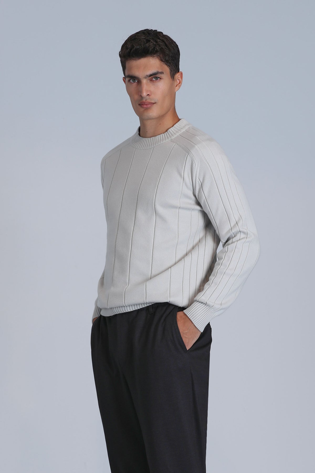 Lufian Minimalist Erkek Kazak - Oversize, Uzun Kol, Yuvarlak Yaka Translation missing: tr.content.product_image_secondary