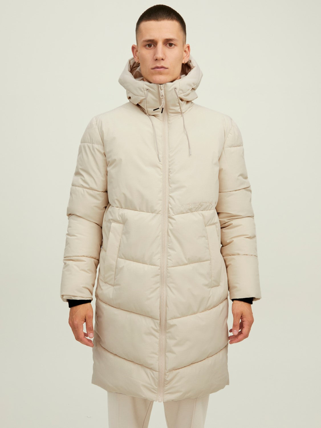 Jack&Jones Erkek Oversize Kapüşonlu Uzun Kışlık Mont - Sıcak ve Şık Ana görsel