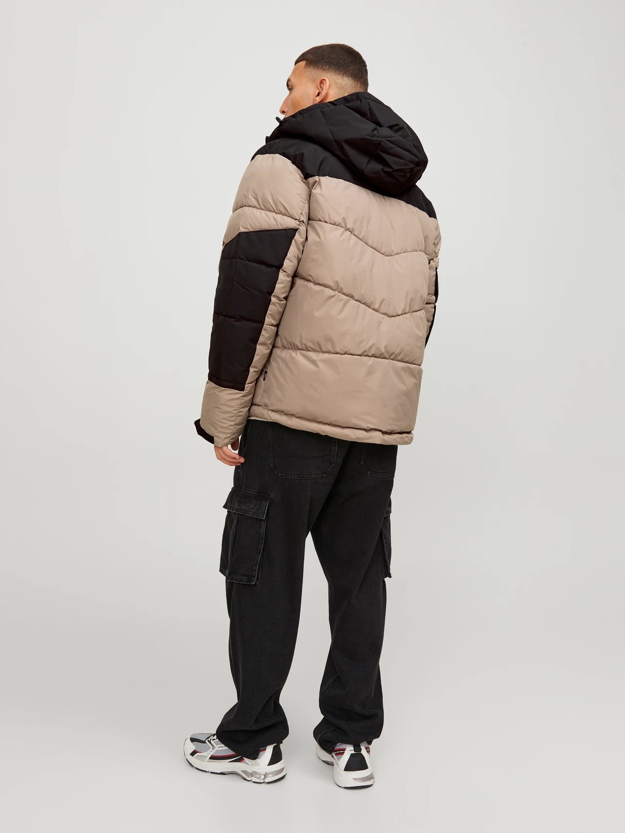 Jack&Jones Minimalist Oversize Kapüşonlu Erkek Kışlık Mont