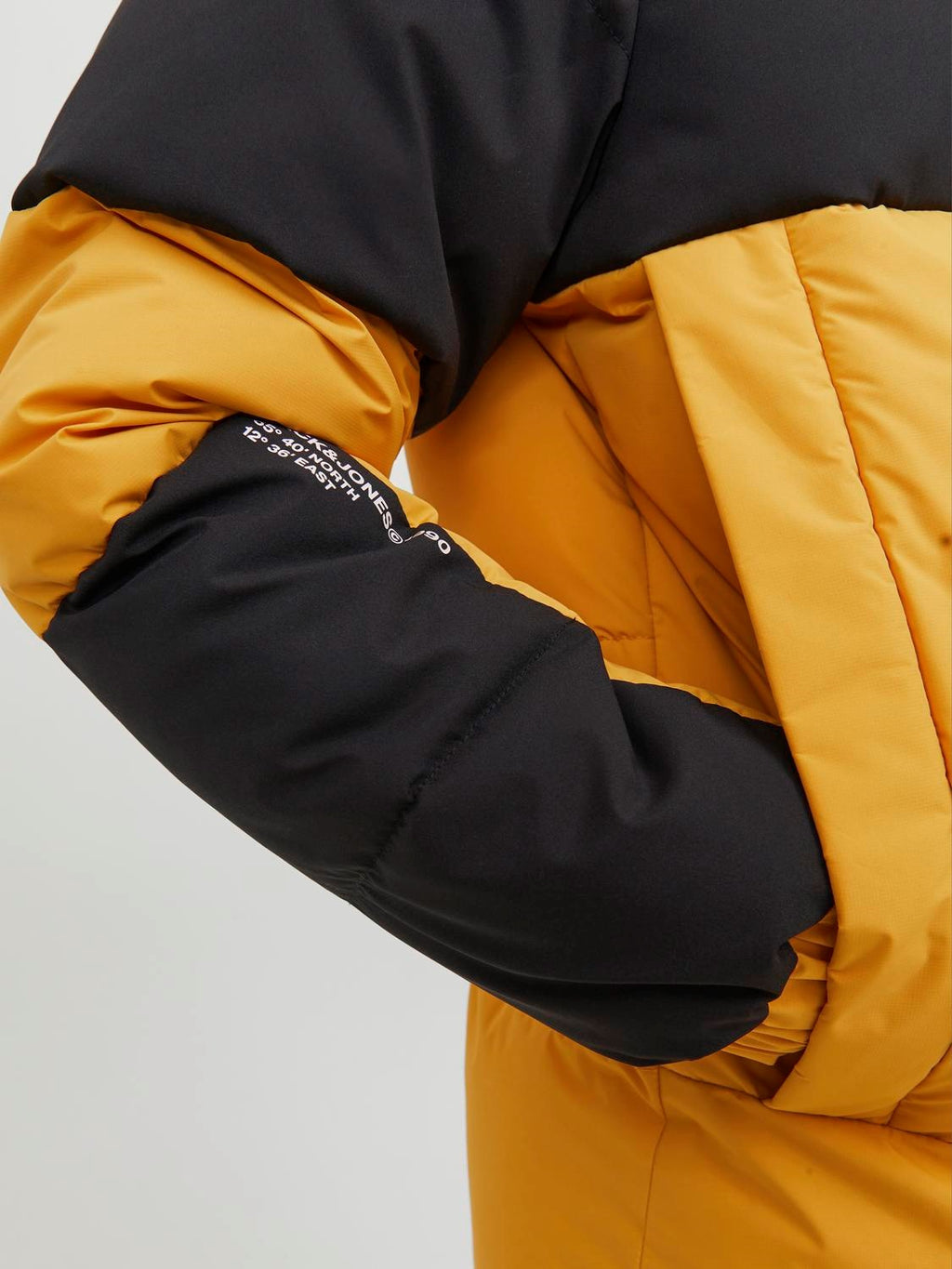 Jack&Jones Oversize Kapüşonlu Şişme Mont - Günlük Kullanım