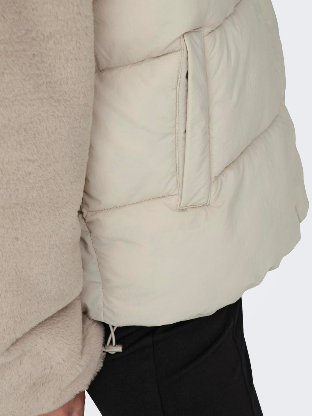 Only Kadın Peluş Crop Mont - Kışlık Sıcaklık & Şıklık