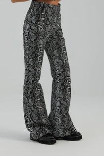 Naar Minimalist Crop Yılan Desenli Kadın Pantolon - Günlük & Şık