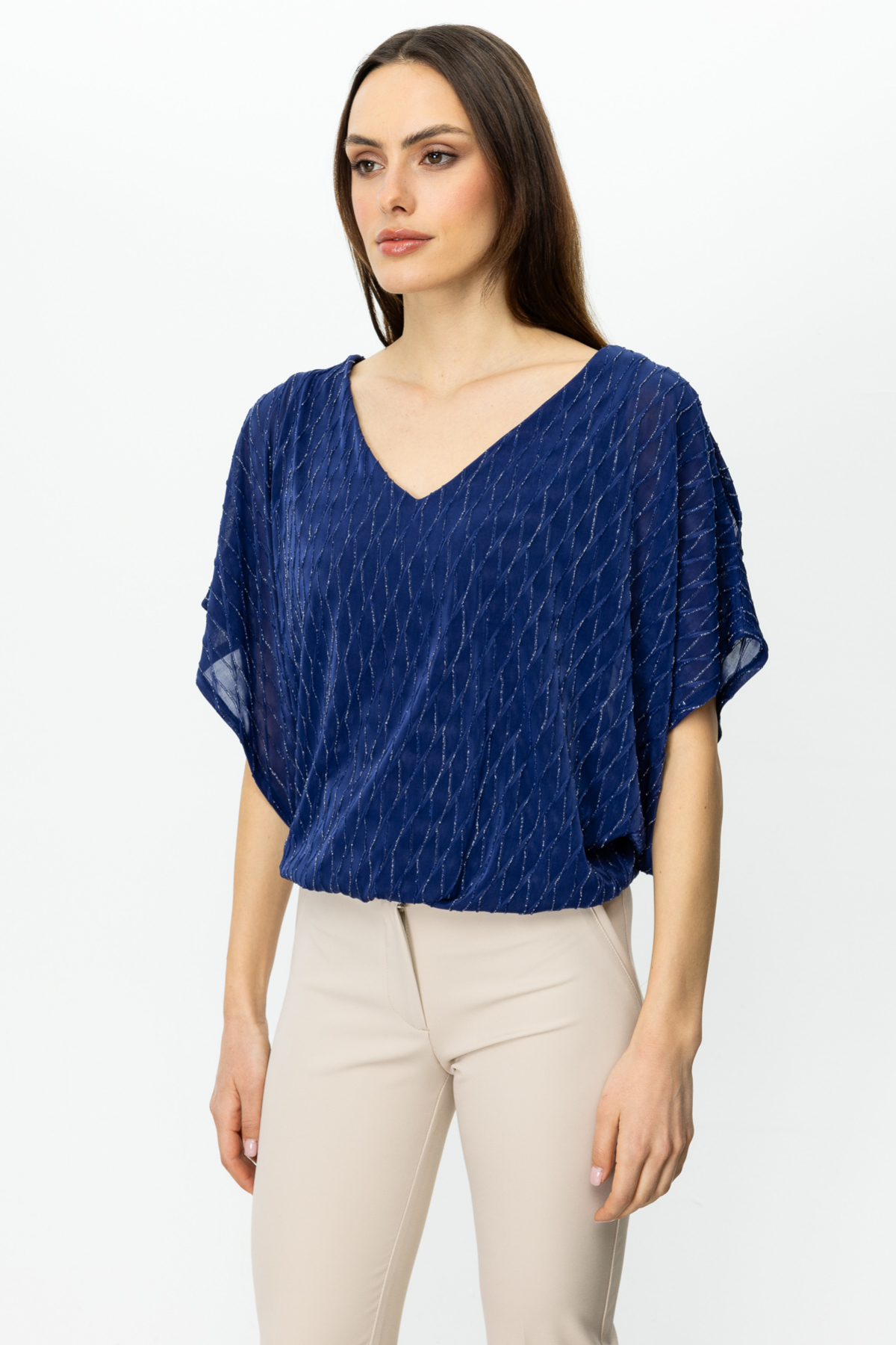 On Kadın V Yaka Oversize Minimalist Bluz - Şifon Kumaş Translation missing: tr.content.product_image_secondary
