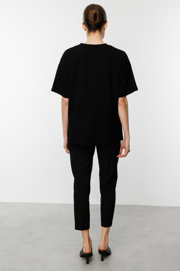 On Minimalist Oversize Kısa Kol Yuvarlak Yaka Kadın Bluz - Günlük Şıklık