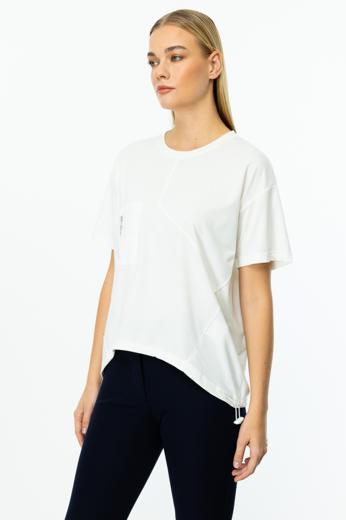 On Kadın Oversize Bluz - Minimalist Tasarım - Kısa Kol - Günlük İkincil görsel