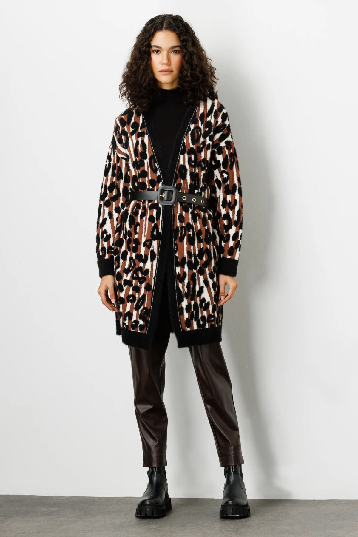 On Kadın Leopar Desenli Midi Uzun Kol Hırka - Vintage Stil