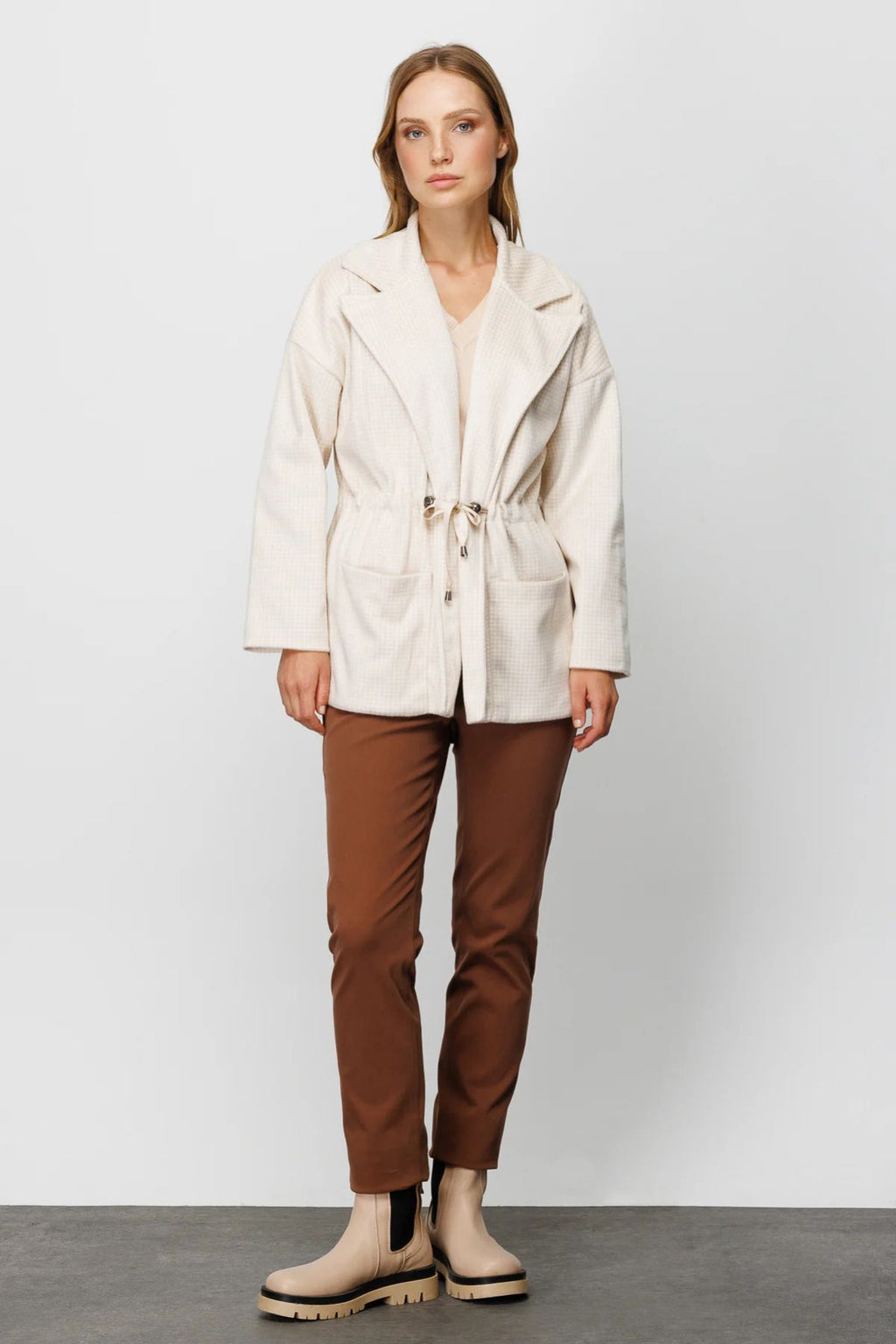 On Oversize Midi Kadın Mont - Kareli Desen - Minimalist Tarz
