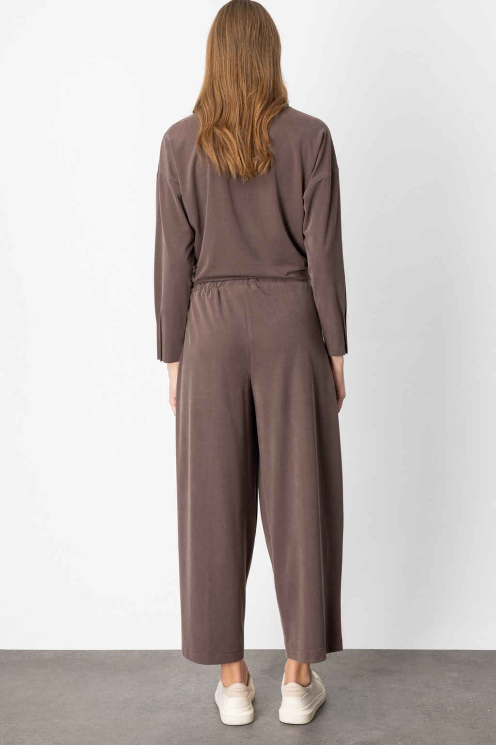 On Kadın Oversize Midi Pantolon - Rahat ve Şık Günlük Kombin