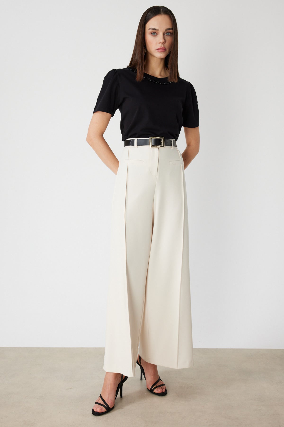 On Kadın Pantolon 26YON74127 Translation missing: tr.content.product_image_secondary