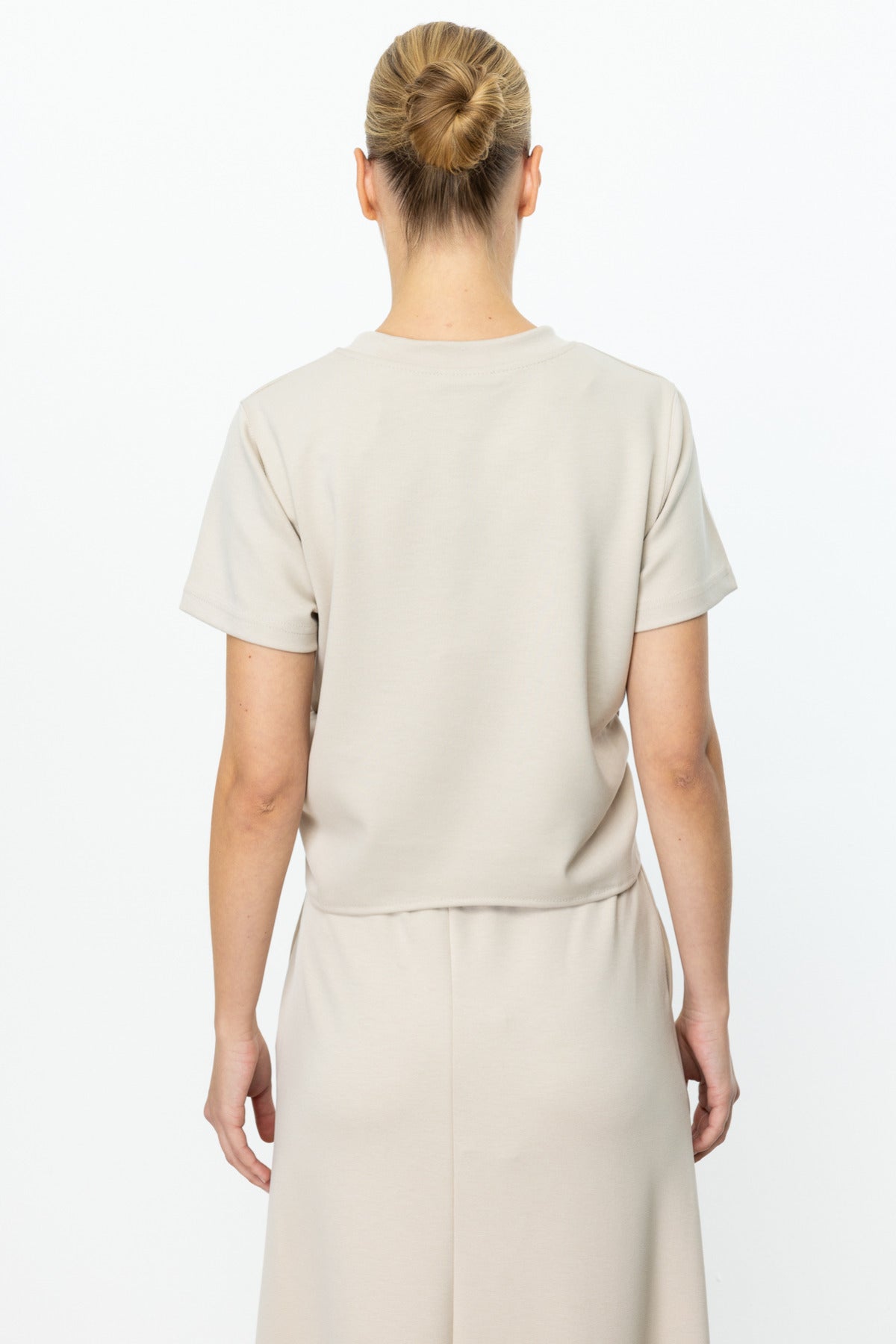 On Minimalist Taş Detaylı Kısa Kol Crop Bluz - Günlük & Şık
