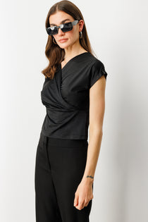 On Minimalist V Yaka Crop Bluz - Kısa Kol - Günlük