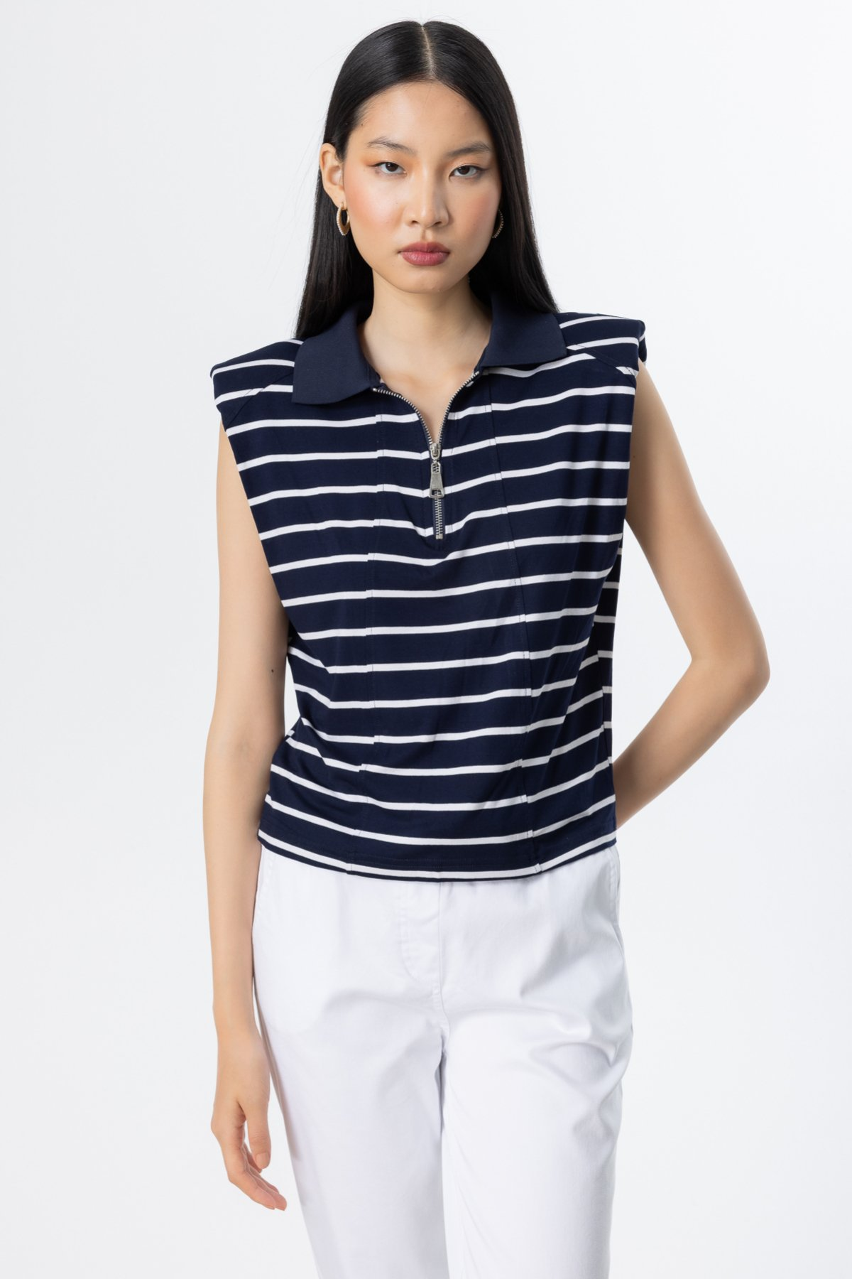 On Minimalist Çizgili Polo Yaka Kolsuz Crop Bluz - Yazlık Günlük Kombin Ana görsel