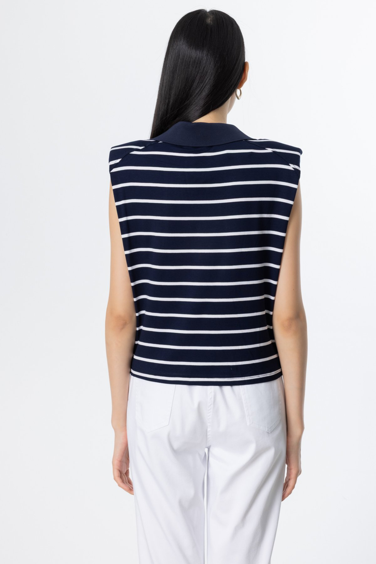 On Minimalist Çizgili Polo Yaka Kolsuz Crop Bluz - Yazlık Günlük Kombin
