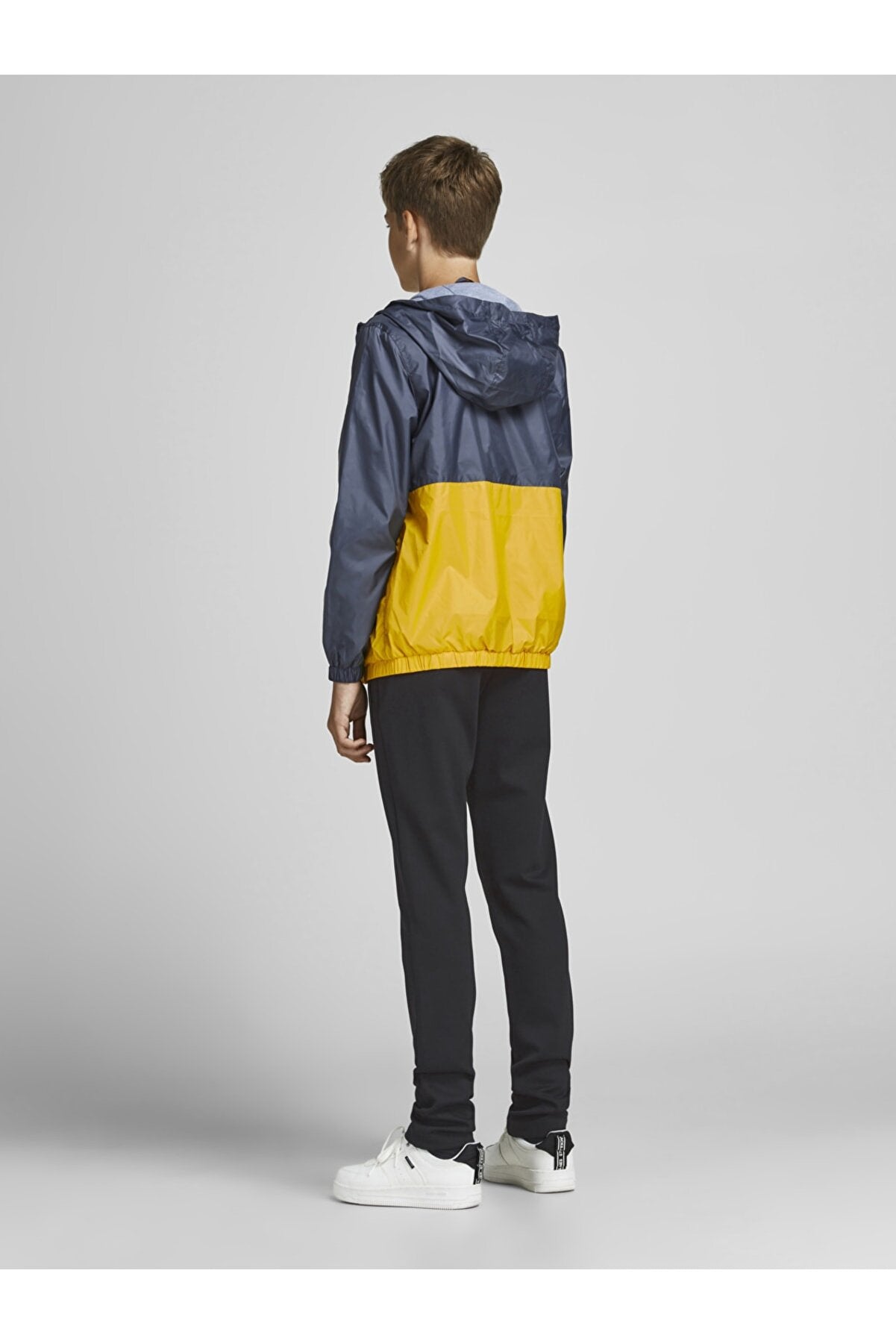 Jack&Jones Erkek Regular Fit Minimalist Spor Pantolon - Günlük Şıklık
