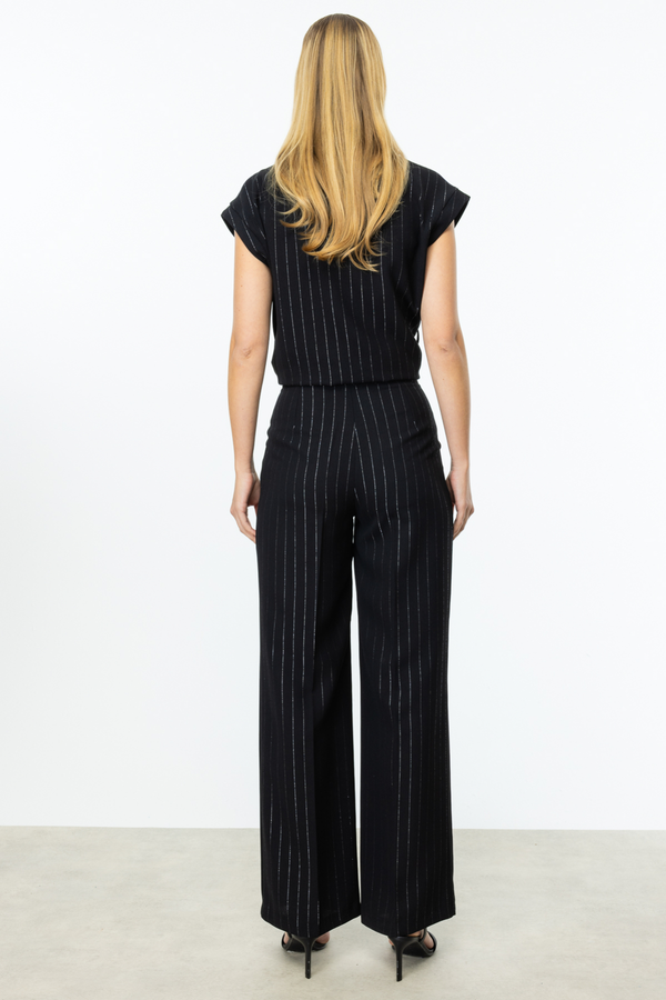 On Minimalist Çizgili Kemerli Midi Kadın Pantolon - Geniş Paça