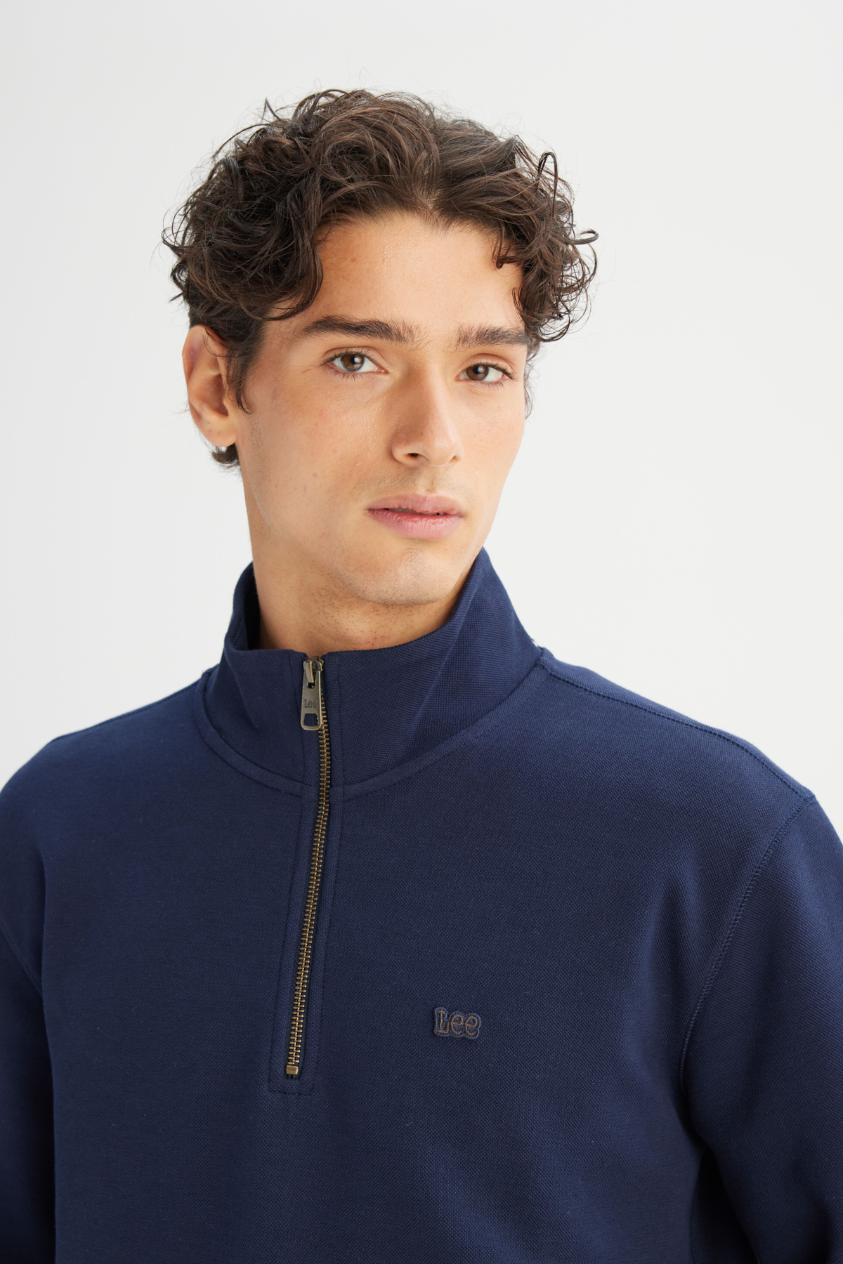 Regular Fit Normal Kesim Fermuarlı Sweatshirt Lee Translation missing: tr.content.product_image_secondary