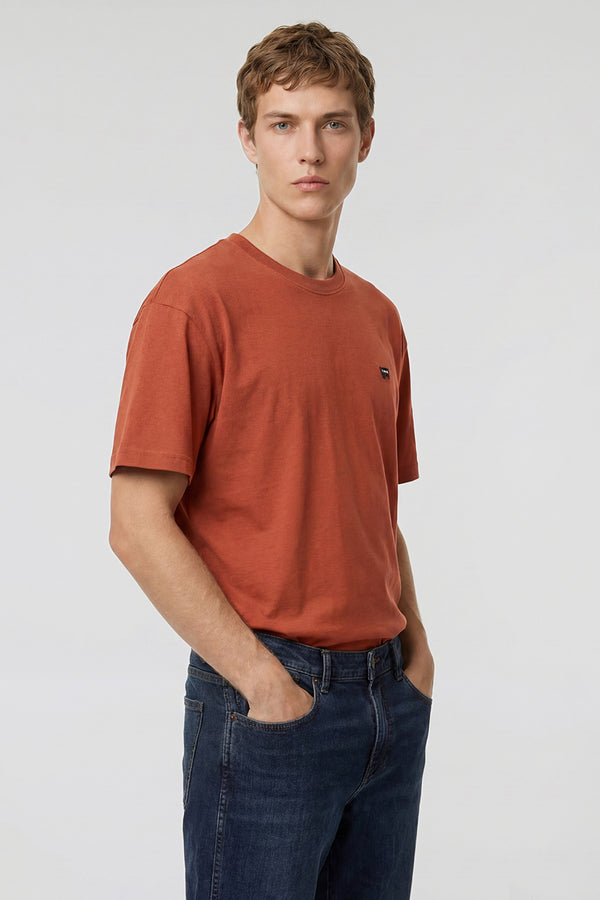Relaxed Fit Small Logo Erkek T-Shirt Wrangler