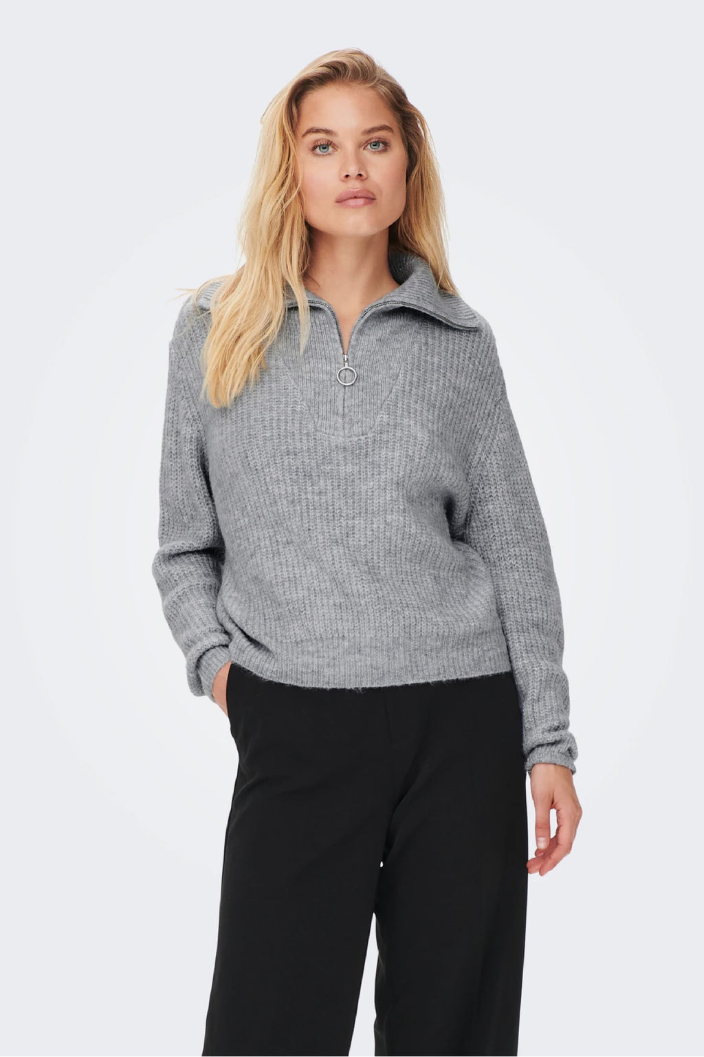 Only Oversize Yarım Fermuarlı Uzun Kol Kadın Sweatshirt - Minimalist Stil