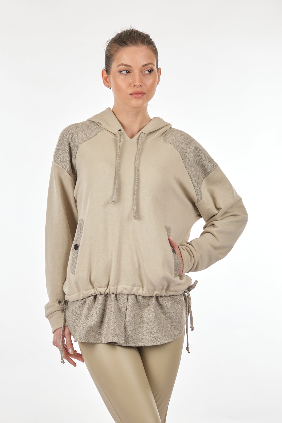 Unique Mode Oversize Kapüşonlu Kadın Sweatshirt - Rahat ve Şık