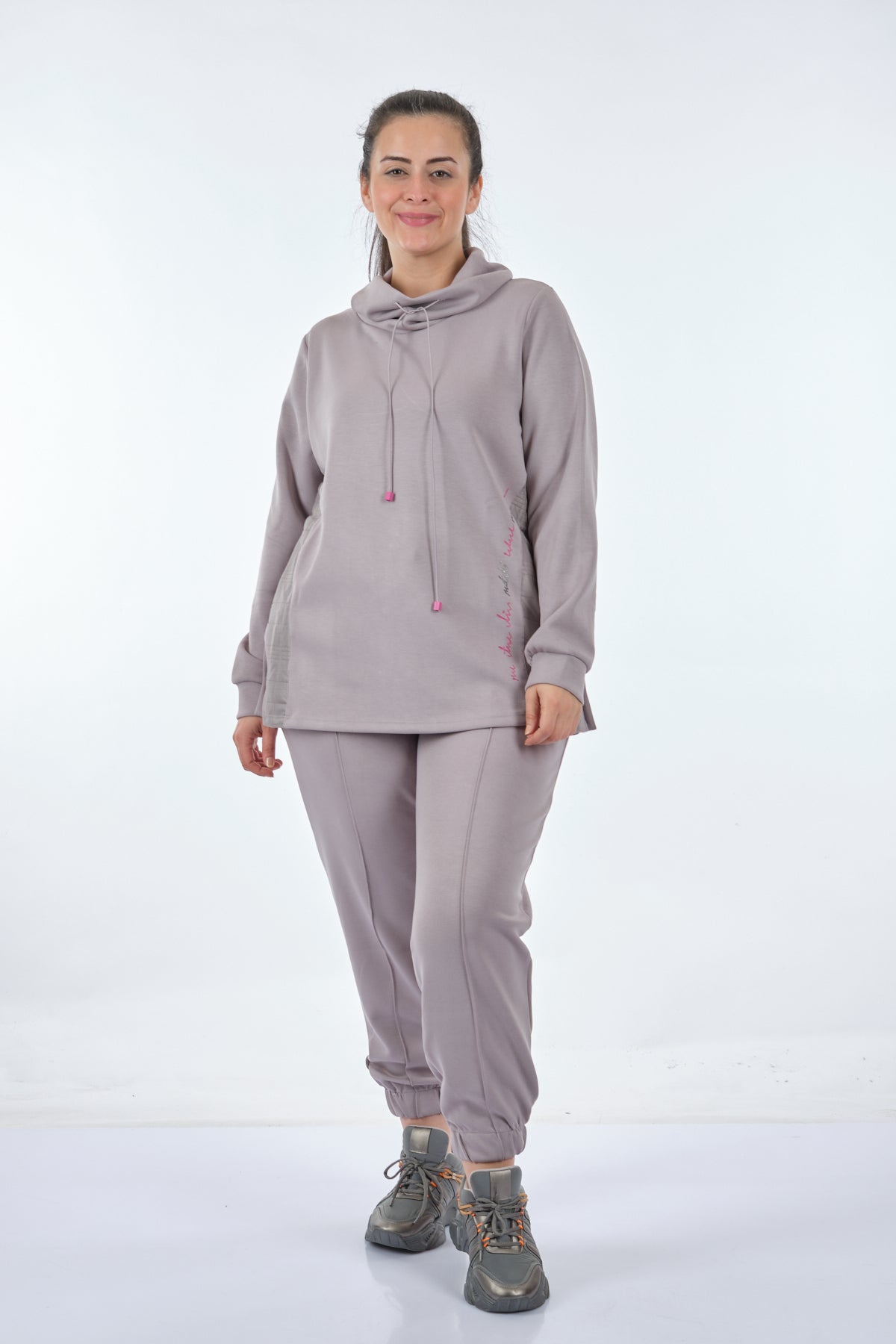 Vedi-bb Kadın Oversize Kapüşonlu Sweatshirt - Rahat ve Şık Günlük Stil Translation missing: tr.content.product_image_main