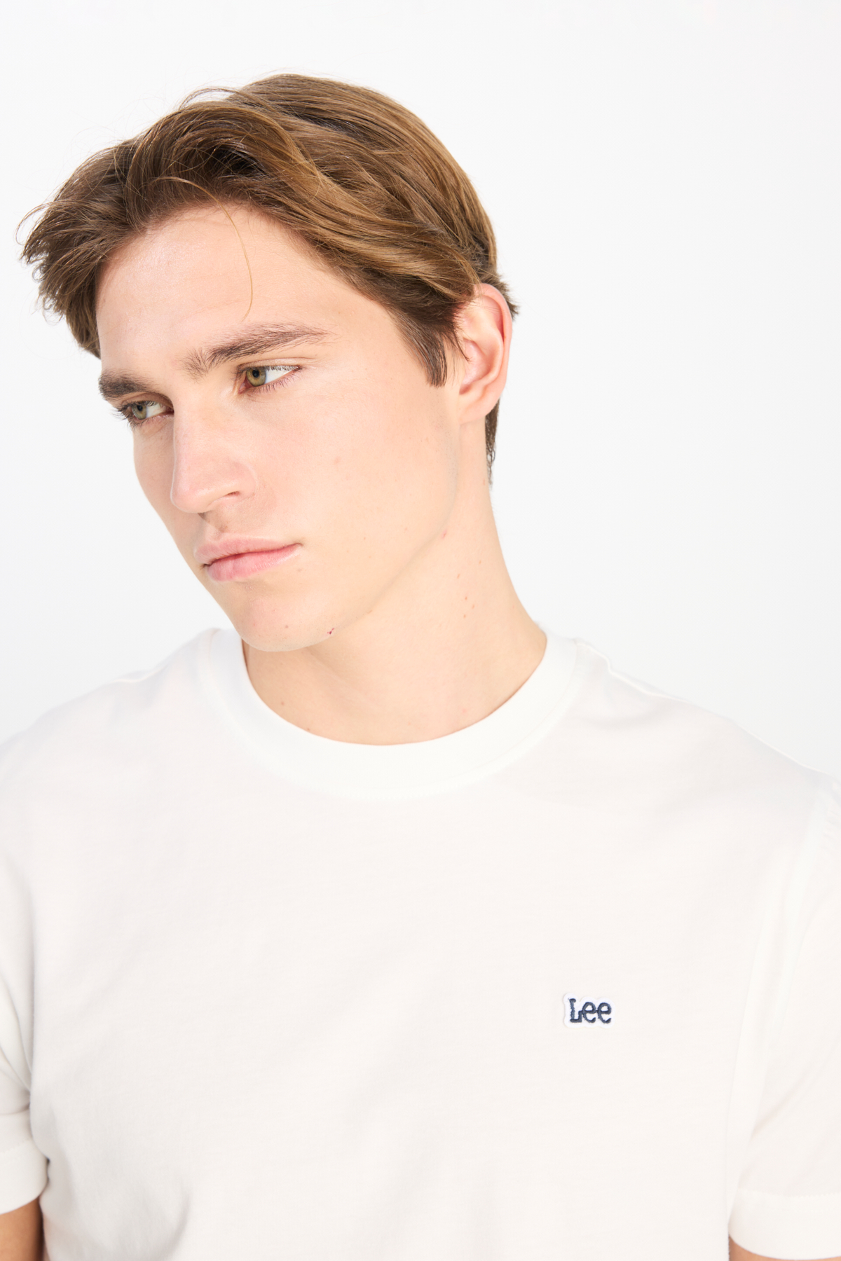 Regular Fit Normal Kesim Bisiklet Yaka Pamuklu T-Shirt Lee Translation missing: tr.content.product_image_secondary