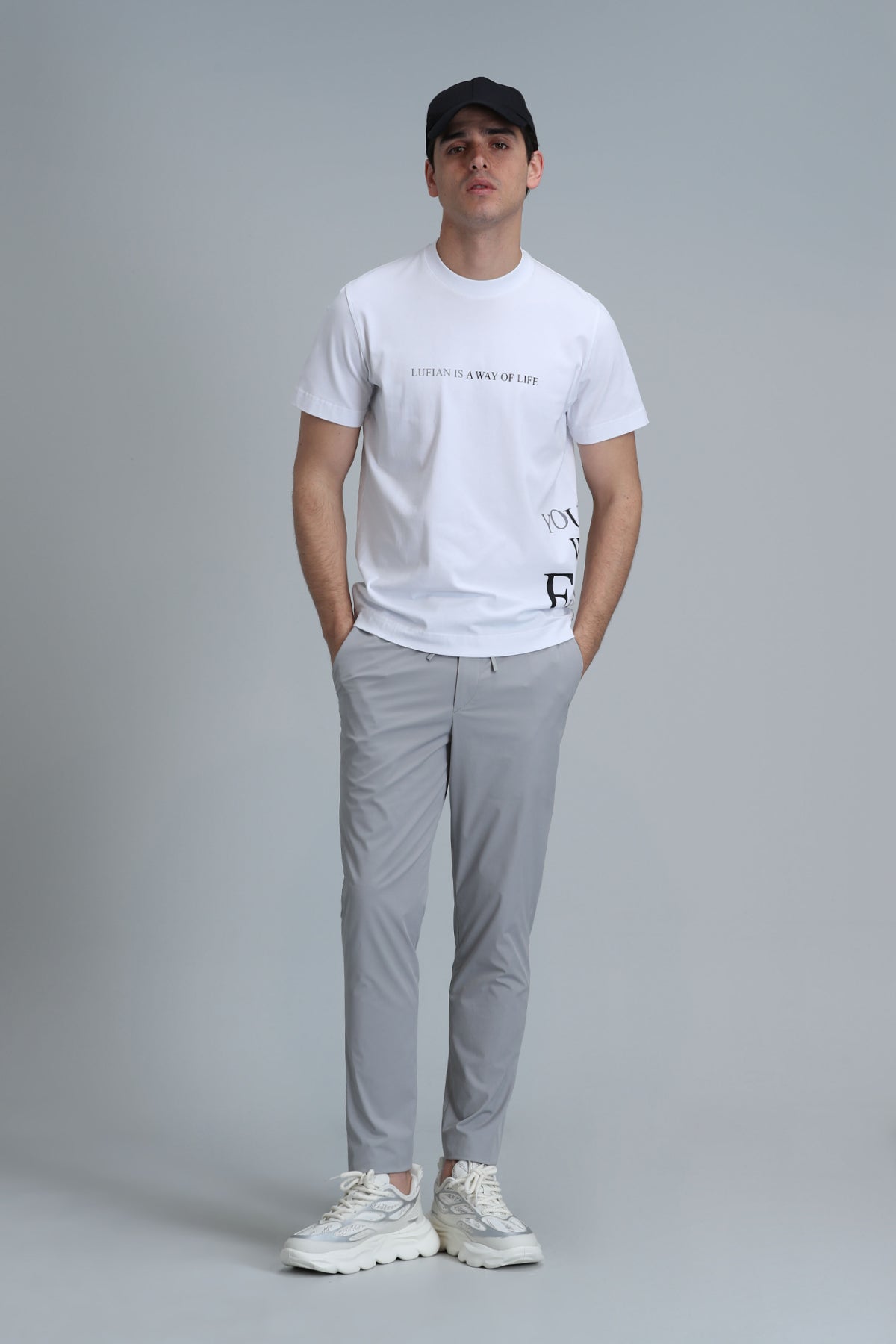 Lufian Oversize Kısa Kol Yuvarlak Yaka Erkek T-Shirt - Minimalist Stil
