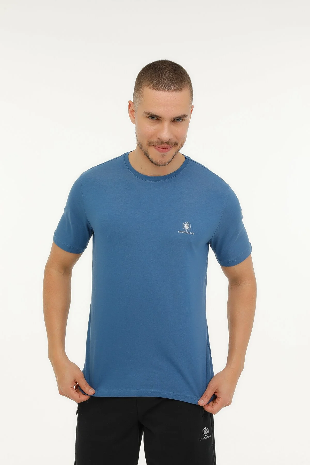 Lumberjack Erkek T-Shirt: Minimalist, Regular Fit, Kısa Kol - Günlük Şıklık Translation missing: tr.content.product_image_main