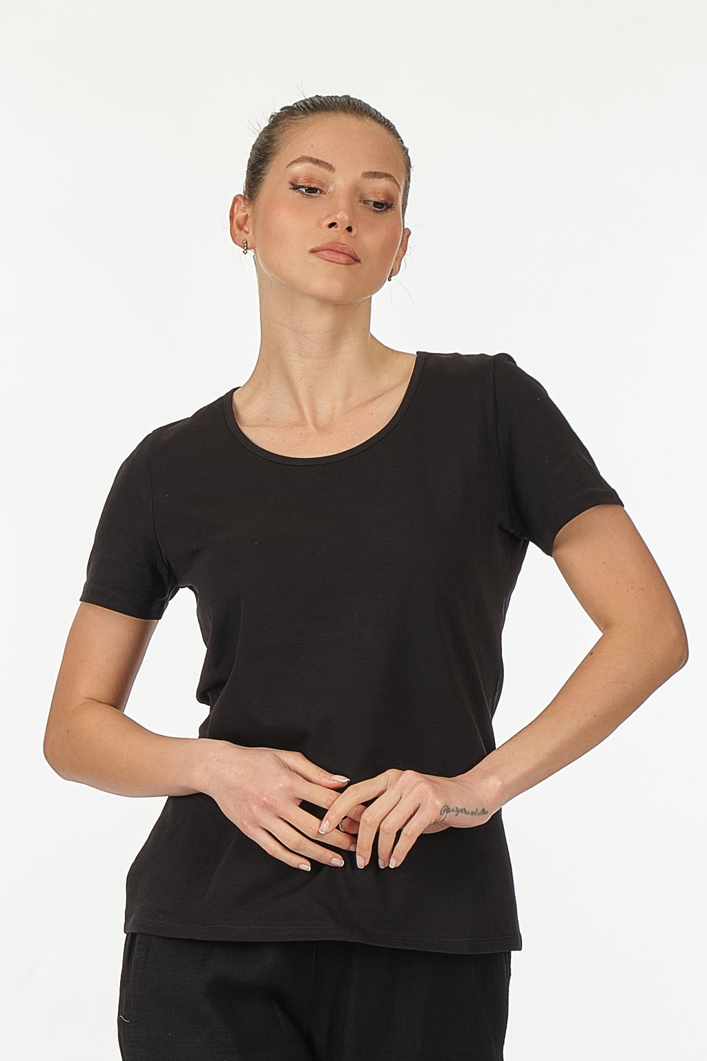 Vedi Minimalist Kadın T-Shirt - Kısa Kol Yuvarlak Yaka - Günlük