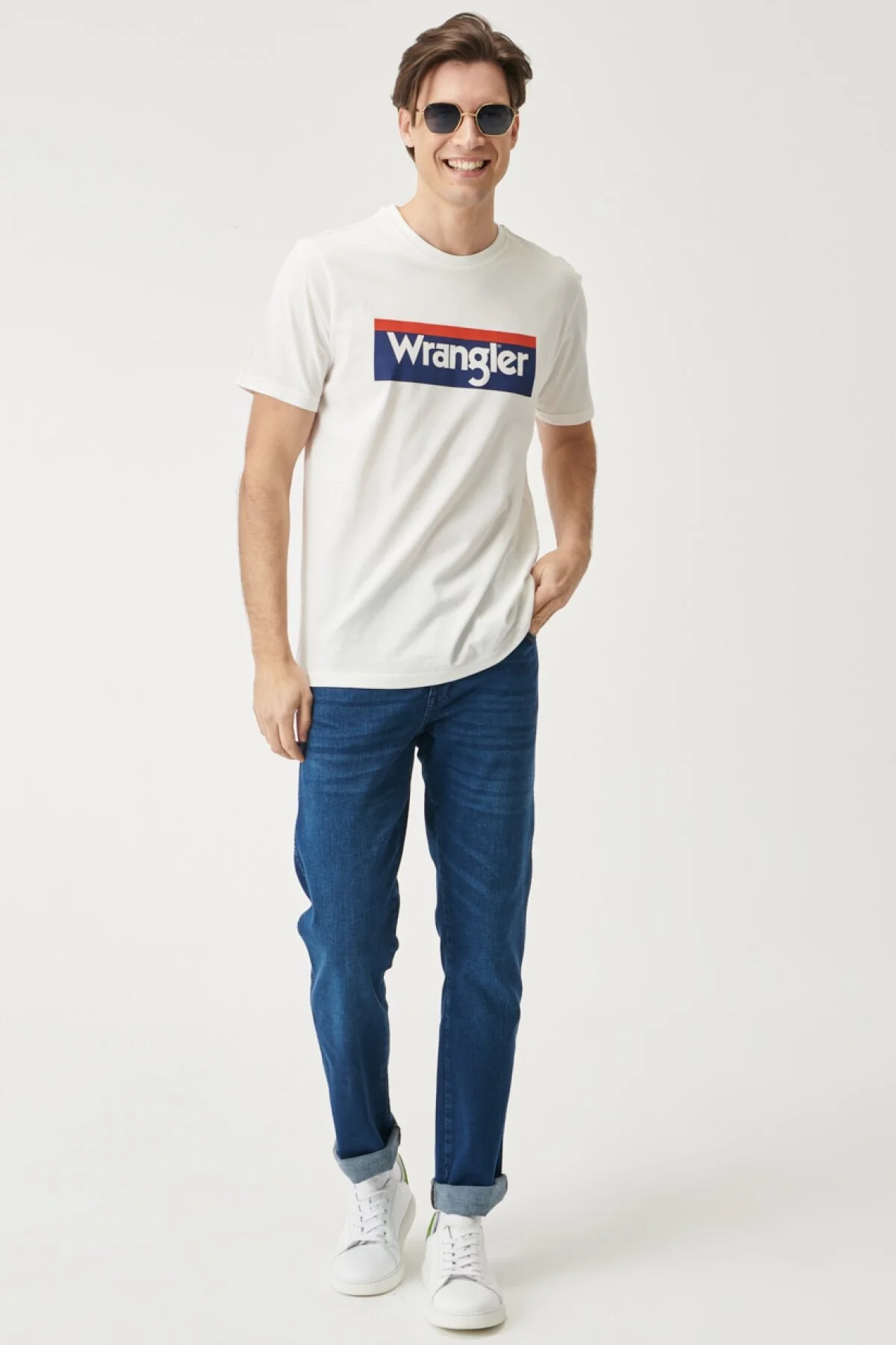 Wrangler Minimalist Erkek T-Shirt - Kısa Kol - Regular Fit - Günlük Translation missing: tr.content.product_image_secondary