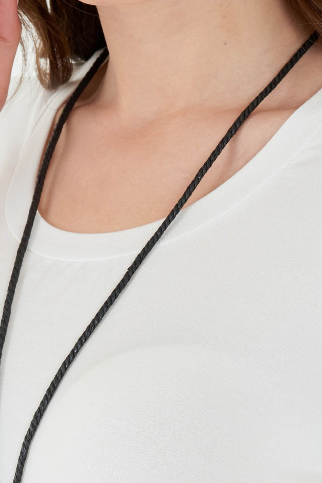 Tolga Saraçoğlu Minimalist Yuvarlak Yaka Kısa Kol Kadın T-Shirt - Günlük Kullanım