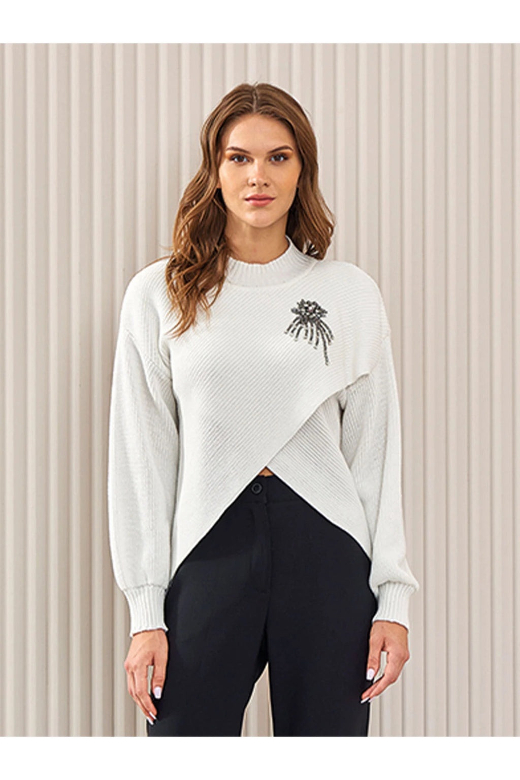 Unique Mode Minimalist Taş Detaylı Crop Kazak