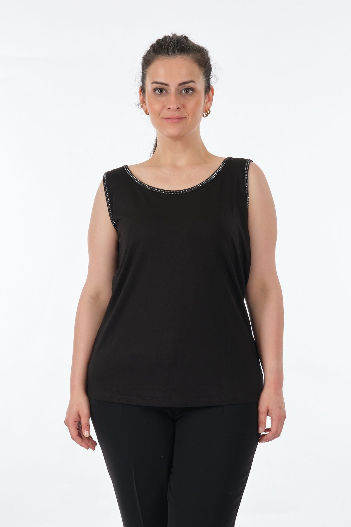 Vedi-bb Minimalist Oversize Kolsuz Kadın T-Shirt - Rahat ve Şık Translation missing: tr.content.product_image_main