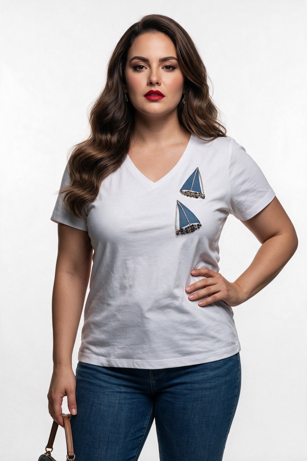 Vedi-bb Kadın Büyük Beden V Yaka Yelkenli İşlemeli Pamuk Karışımlı Kısa Kollu T-Shirt