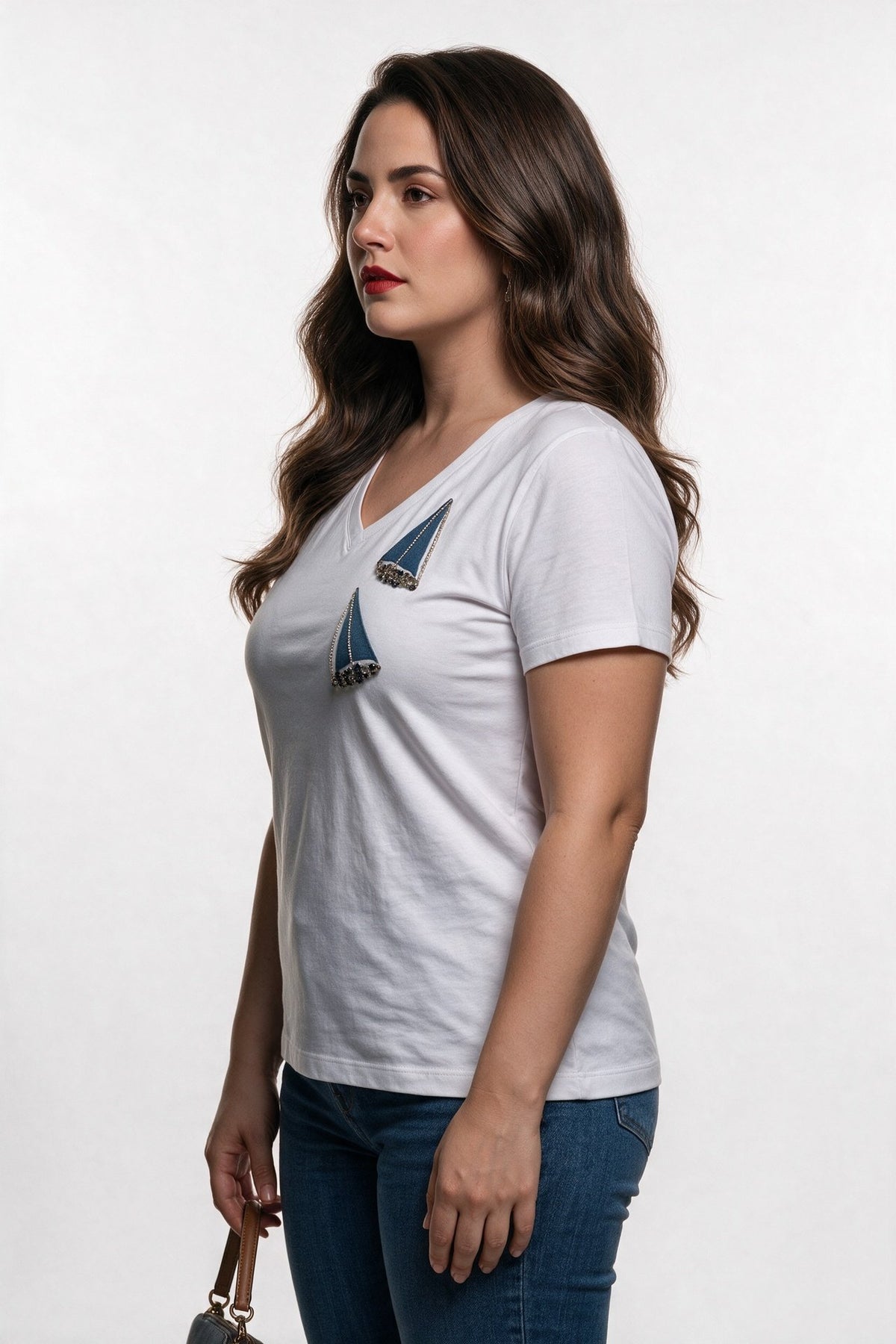 Vedi-bb Kadın Büyük Beden V Yaka Yelkenli İşlemeli Pamuk Karışımlı Kısa Kollu T-Shirt