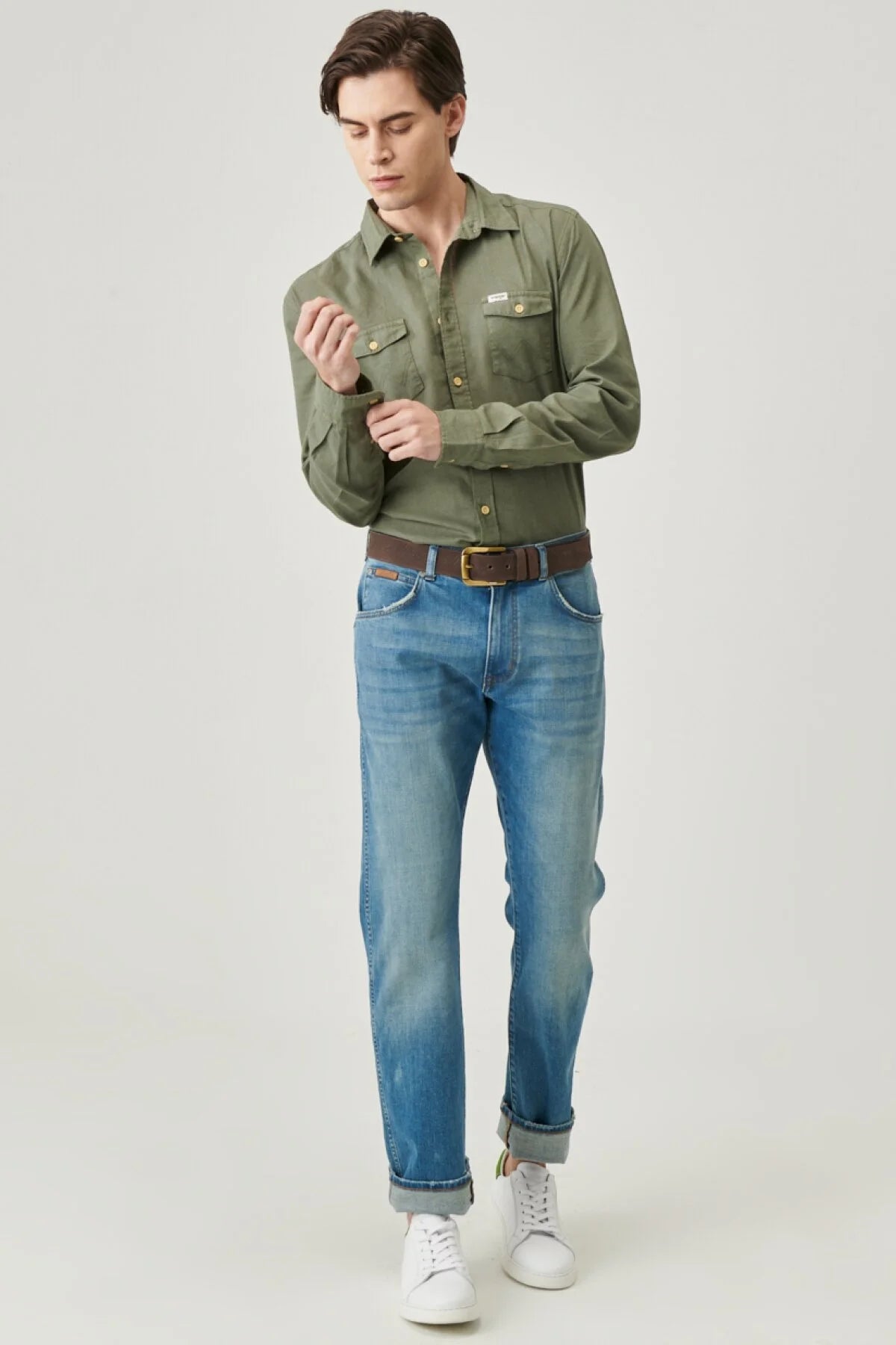 Wrangler Erkek Slim Fit Dar Paça Kot Pantolon Denim Kumaş