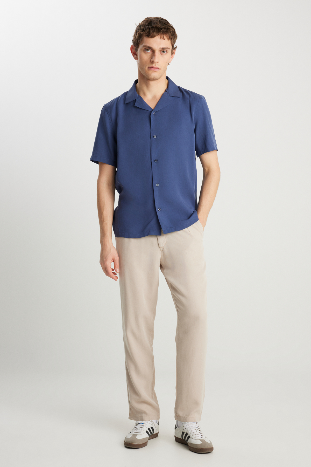 Wrangler Erkek Regular Fit Normal Kesim Düz Paça Pantolon W221266013