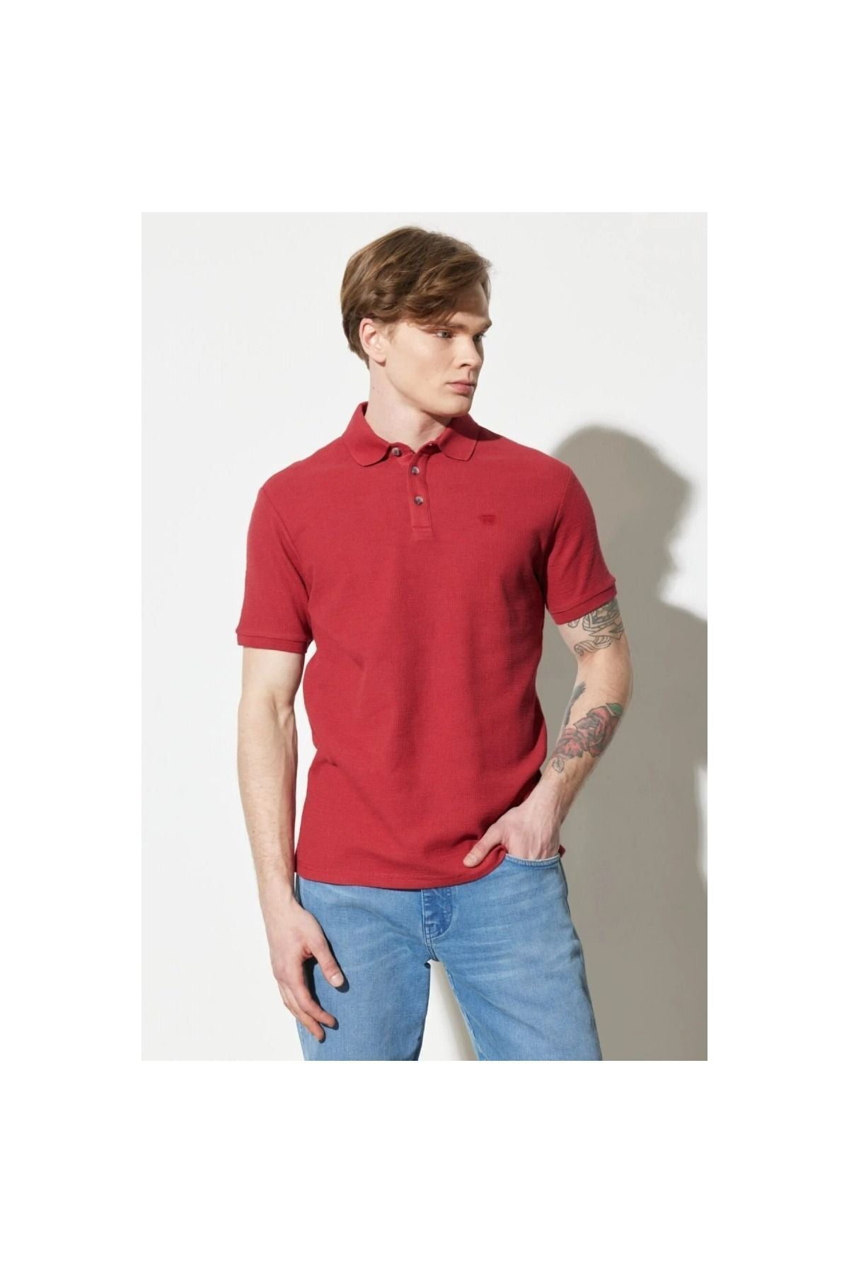 Wrangler Erkek Kısa Kol Polo Yaka Tişört - Minimalist Günlük Stil Translation missing: tr.content.product_image_main