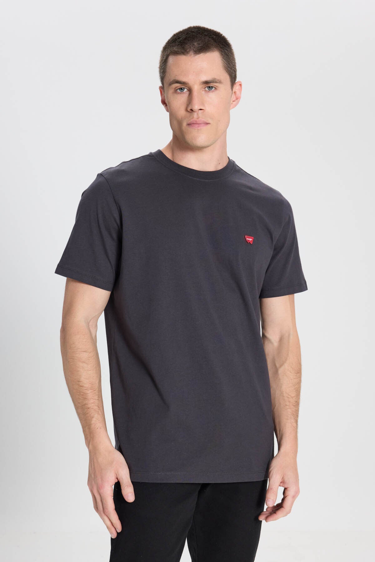 Wrangler Minimalist Regular Fit Kısa Kol Erkek T-Shirt - Günlük Şıklık Translation missing: tr.content.product_image_main